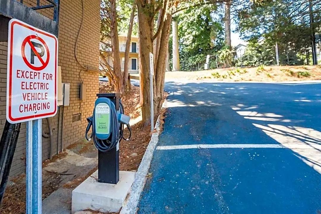 Moonlight Suite King Bd Free Parking Fast Wi-Fi Kitchen Pool Atlanta Eksteriør bilde